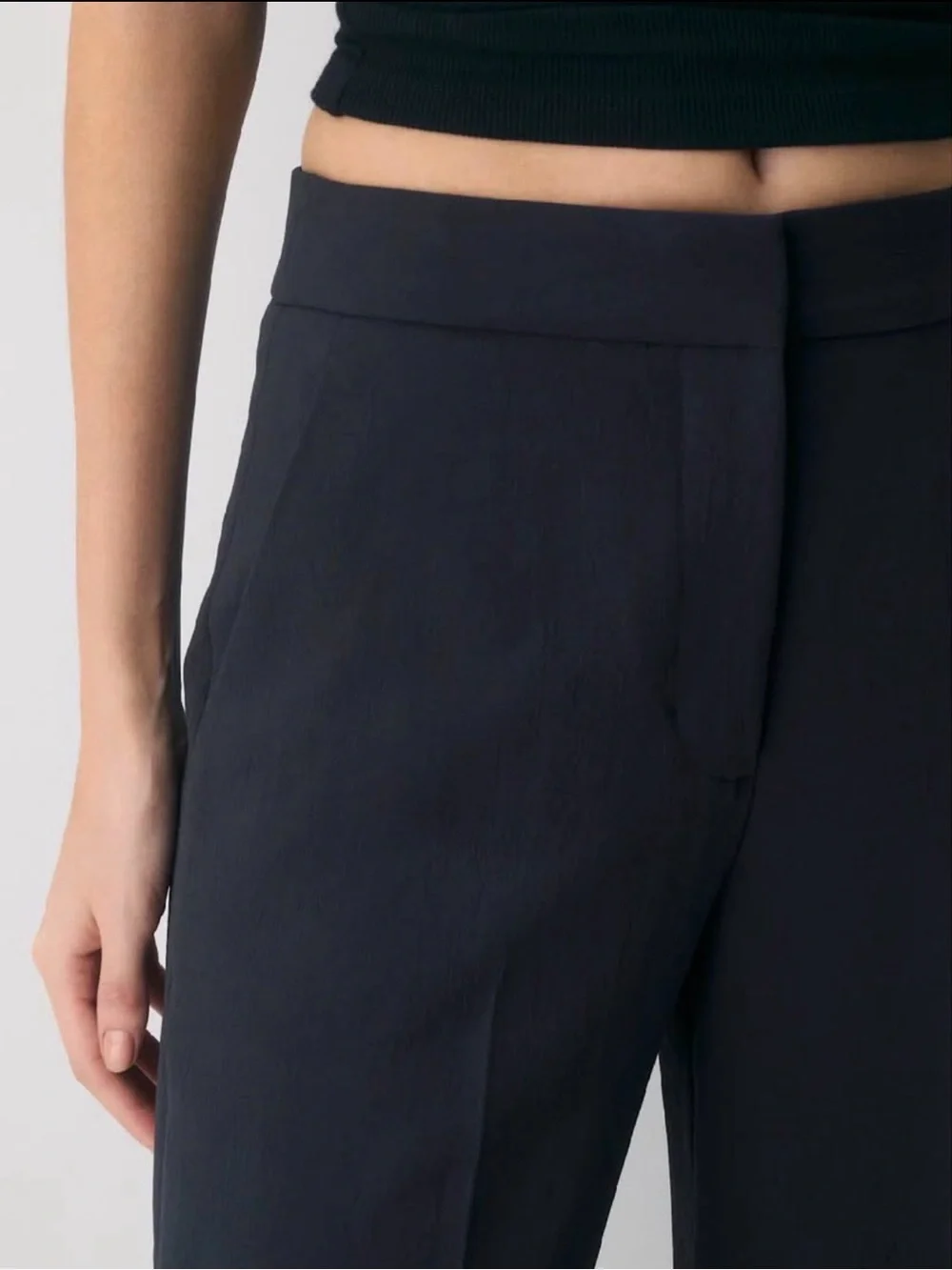 Aritzia Black High-Rise Wide-Leg Trousers
